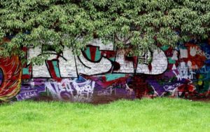 A Beleza da Arte Urbana: Explorando Grafites e Murais Criativos